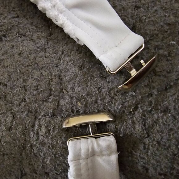 White bikini top with lace accents - Picture 4 of 5